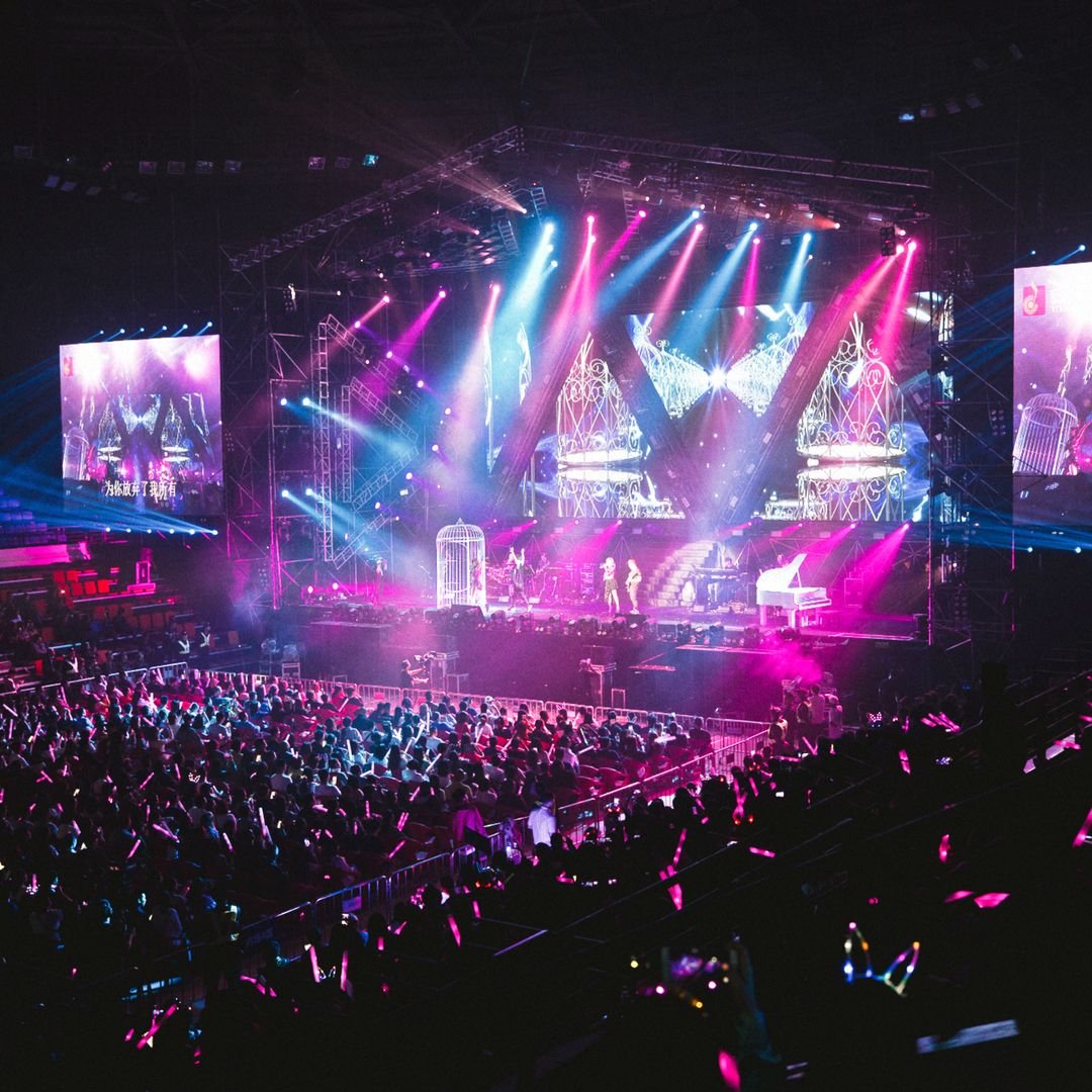 Strategic Performance Planning and Official Lineup Updates for the Weverse Con Festival